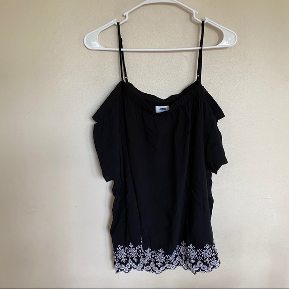 5/$25 🚨LAST CHANCE🚨 Off the shoulder tank/tee - Picture 1 of 5